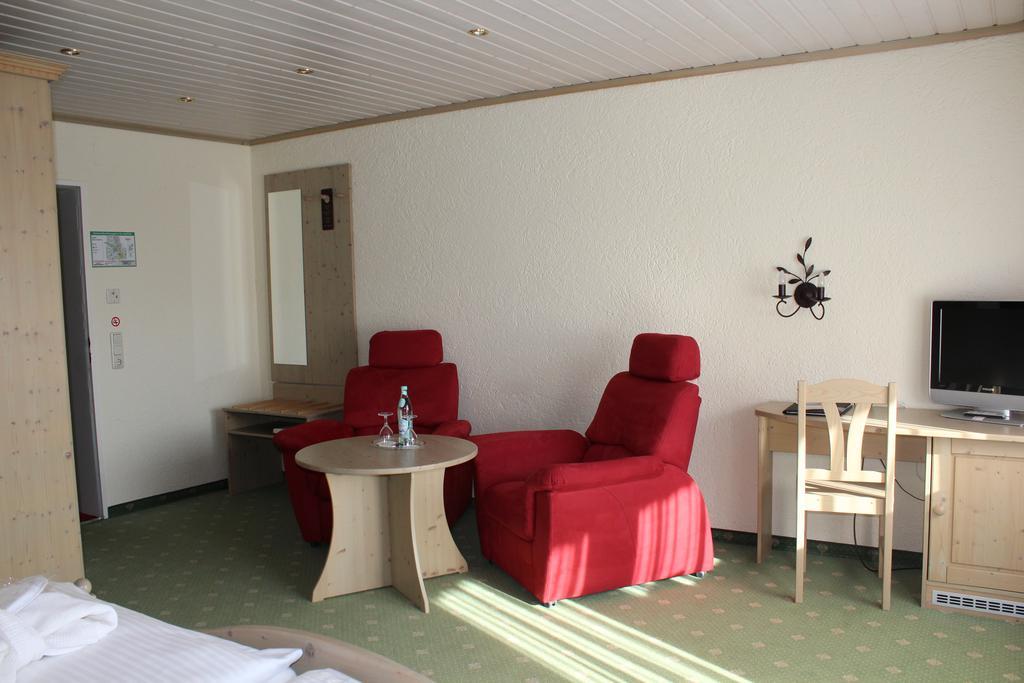 אוברשטאופן Hubertushof Hotel Garni מראה חיצוני תמונה