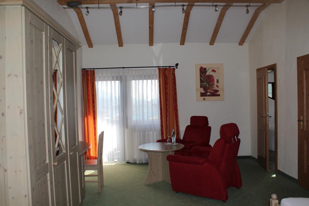 אוברשטאופן Hubertushof Hotel Garni מראה חיצוני תמונה