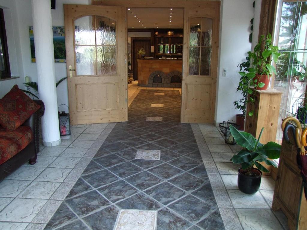 אוברשטאופן Hubertushof Hotel Garni מראה חיצוני תמונה