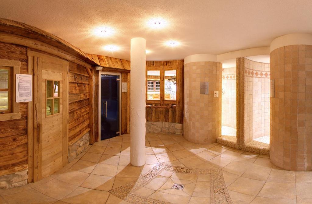 אוברשטאופן Hubertushof Hotel Garni מראה חיצוני תמונה