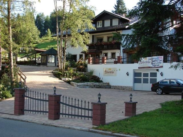 אוברשטאופן Hubertushof Hotel Garni מראה חיצוני תמונה